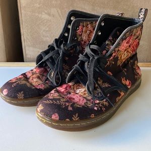 ❤️‍🔥❤️‍🔥3RD GENERATION DOC MARTEN SNEAKERS 🦅❤️‍🔥